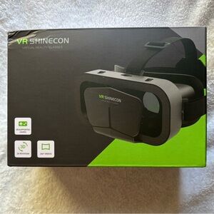Black Virtual Reality Glasses